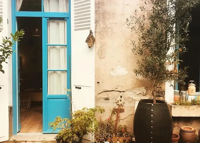 Hôtes de Maïa Chambre d'hôtes chez l'habitant